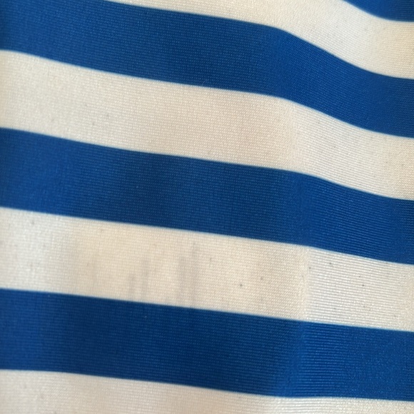 Tea Collection Rash Guard - Picture 6 of 9